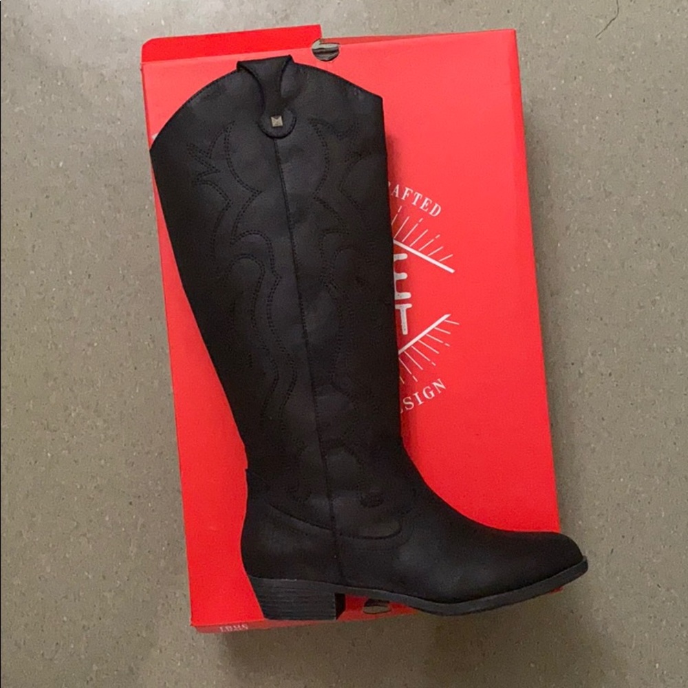 Tanner Tall Western Boots